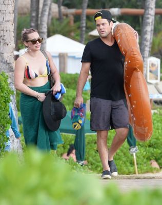 Hilary Duff alle Hawaii con famiglia
