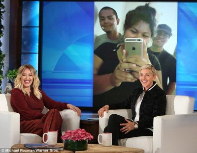 Hilary da Ellen DeGeneres
Parole chiave: iPhone