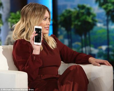 Hilary da Ellen DeGeneres
Parole chiave: iPhone