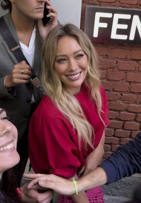 Hilary Duff - Milano Fashion Week
Parole chiave: milano italia moda fendi fashion