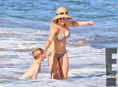 Hilary Duff in bikini alle Hawaii
Parole chiave: sexy