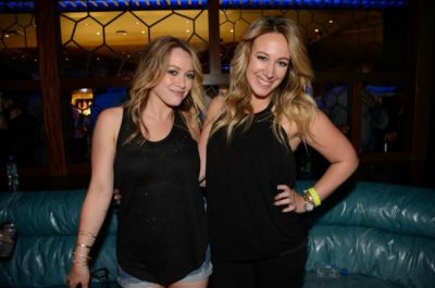Hilary e Haylie a Las Vegas
Parole chiave: lasvegas sorelle sorella
