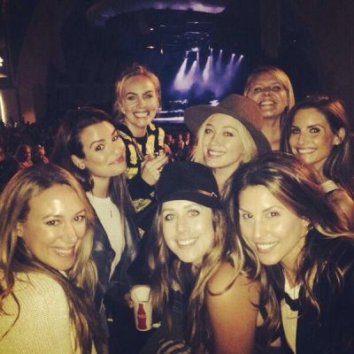 Hilary con amici e Lea Michele al concerto di Bruno Mars
Parole chiave: Lea Michele