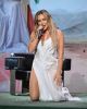 Nome del file=The-Tonight-Show-Starring-Jimmy-Fallon-hilary-duff-2.jpg
Dimensione del file=315KiB
Dimensioni=1440x1799
Aggiunta il=10 Mar 2026 The-Tonight-Show-Starring-Jimmy-Fallon-hilary-duff-2.jpg