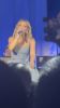 hilary-duff-tour-londra-small-rooms-big-nerves-19012026-11.jpg