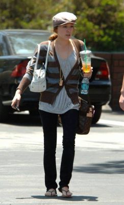 hilaryd-dot-org_starbucks-la-2006jun15-005.jpg