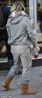 Hilary Duff sul set di Younger a New York
