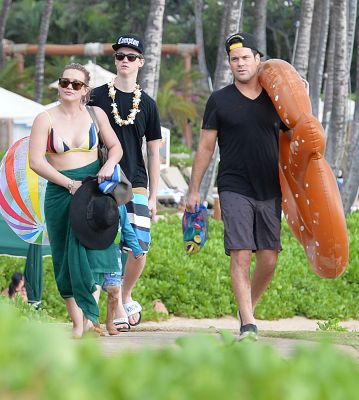 Hilary Duff alle Hawaii con famiglia
