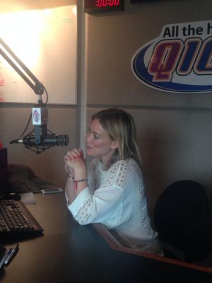 Intervista per Q100
Hilary Duff promuove il nuovo singolo "All About You" a Q100

